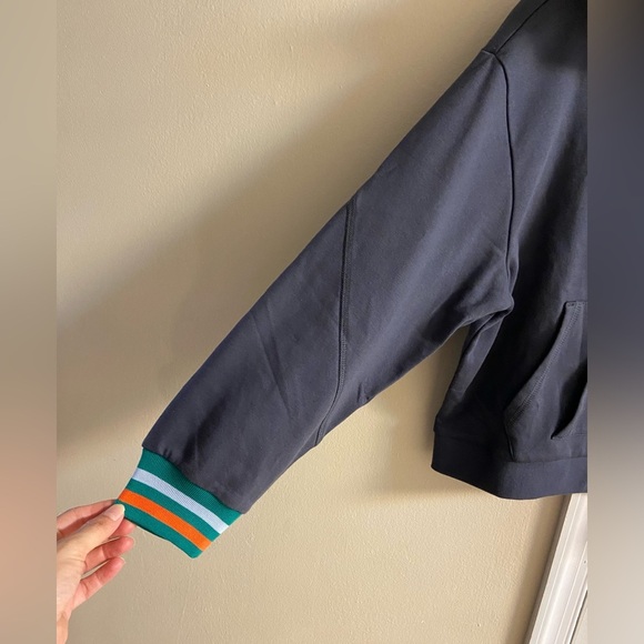 Magnlens sweatshirt hoodie dark grey with pockets women Medium NWT - Picture 6 of 9